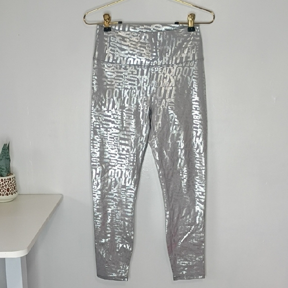 Fabletics Pants - Fabletics Powerhold Silver Metallic Leggings Women's Size Small